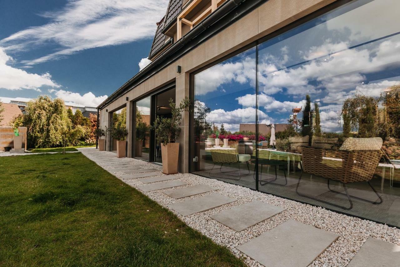 Villa Bricola - Boutique Apartments Карлові Вари Екстер'єр фото